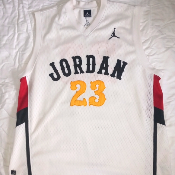 Jordan #23 Jersey - Picture 1 of 4